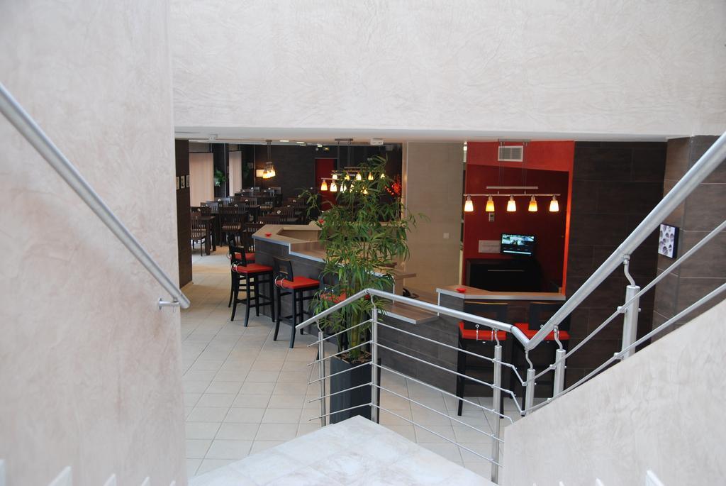 Hotel Paris Pacific Paris-Villejuif- Pres Du Metro L'Hay Les Roses Ligne 14 - Direct Paris-Aeroport Orly Et Institut Gustave Roussi Esterno foto